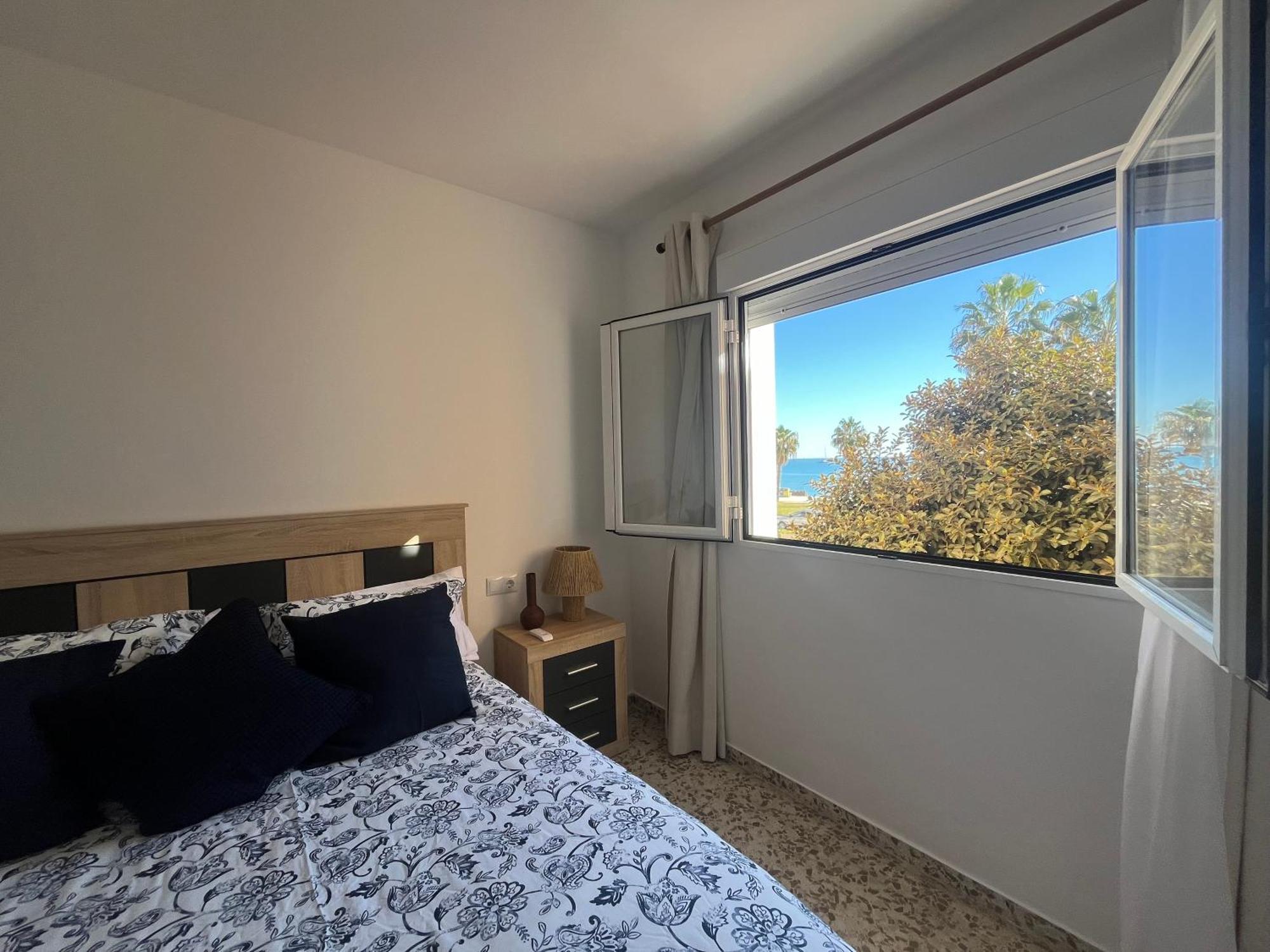 Love Rent4 Malaga Huelin Luaran gambar